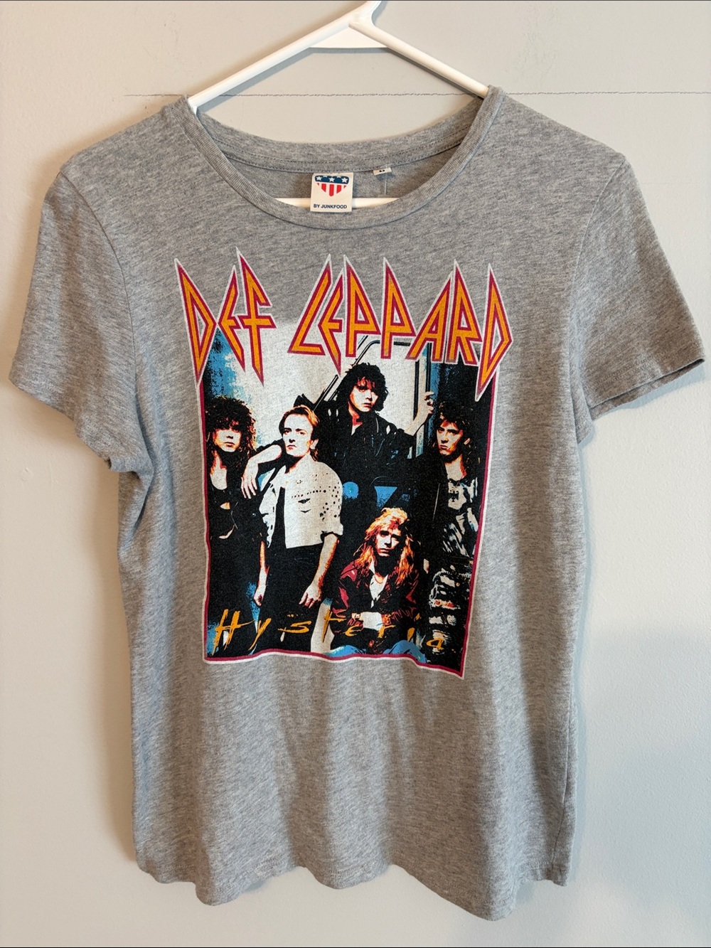 Junk Food Clothing Gray Def Leppard Graphic Tee. Soft cotton. Med.